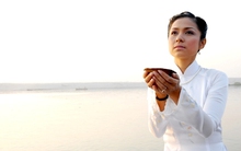 “Đệ nhất nữ minh tinh“ một thời tìm bình an nơi cửa Phật