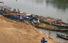 Cấp phép cho DN khai thác cát - Liệu Hưng Yên có ngăn chặn được nạn cát tặc?