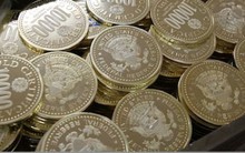 Tay trắng lập công ty vốn điều lệ 500 tỉ, buôn “đô la cổ” giá trị tỉ USD