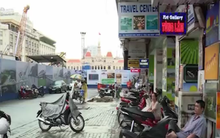 TP.HCM: Hộ kinh doanh điêu đứng khi rào đường làm tuyến metro
