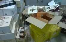 Phát hiện gần 200 chai Johnnie Walker không rõ nguồn gốc tại Hà Nội