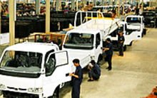 Thuế tiêu thụ đặc biệt "đánh" vào ô tô: "Sau này sẽ khác"