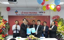 DNSE khai trương trụ sở mới, "bắt tay" ngân hàng hỗ trợ giao dịch chứng khoán