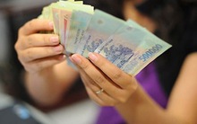 Thưởng Tết: “Kẻ khóc người cười”