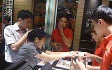 Mờ nhạt thức ăn nhanh Việt