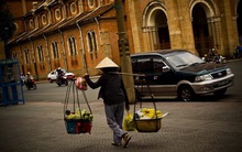 Phải thi kiến thức... mới được bán hàng rong