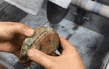 Đổ thạch online: Khi những con bạc Trung Quốc lao vào cuộc chơi cược đá trên livestream