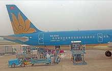 Tìm cách 'sống chung' với dịch COVID-19