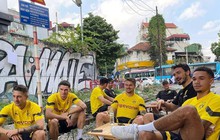 Hà Nội: Xác minh thông tin cầu thủ CLB Dortmund ngồi cà phê đường tàu
