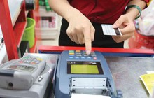 "Bình dân hoá” thẻ tín dụng