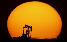 'Mắc kẹt' gần nửa năm nhưng động lực tăng giá dầu thô đã gần kề