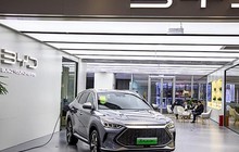 Hãng xe vượt mặt Tesla công bố giá bán xe điện tại châu Âu, cạnh tranh cực mạnh với VinFast