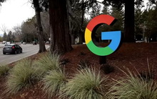 Google vừa lập 1 kỷ lục buồn lần thứ 2 trong lịch sử, khiến cổ phiếu công ty mẹ Alphabet lao dốc, nhà đầu tư lo lắng