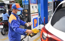Bộ Tài chính đề nghị Bộ Công Thương giảm bớt trung gian phân phối xăng dầu
