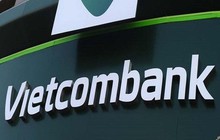 Vietcombank (VCB) lập đỉnh mọi thời đại, vốn hóa vượt tổng BIDV và Vietinbank cộng lại