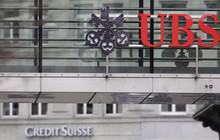 Những điều cần biết về thương vụ lịch sử UBS mua Credit Suisse: Hơn 17 tỷ USD trái phiếu trở nên vô giá trị, ngân hàng mới quản lý 5.000 tỷ USD tài sản