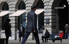 17 tỷ USD trái phiếu đột nhiên trở nên vô giá trị của Credit Suisse đang nằm trong tay ai?
