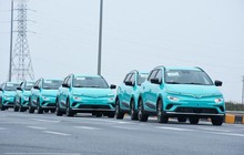 Đoàn taxi điện VinFast rời nhà máy về Hà Nội, chuẩn bị vận hành trong tháng 4