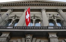 Ngân hàng trung ương Thuỵ Sĩ tăng lãi suất 0,5%, mặc tình trạng hỗn loạn của Credit Suisse