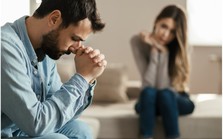 Hôn nhân suýt đổ vỡ vì nghỉ hưu sớm, tôi vội vàng tìm cách thoát khỏi trào lưu này: ‘Không phải cứ tích được nhiều tiền là hạnh phúc’