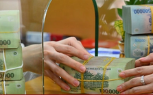 Lãi suất tiết kiệm giảm sâu Lãi suất tiết kiệm giảm sâu