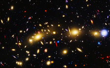 NASA quan sát Cụm thiên hà Cây Giáng sinh khoe sắc trong vũ trụ NASA quan sát Cụm thiên hà Cây Giáng sinh khoe sắc trong vũ trụ