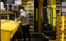 Đẳng cấp của Amazon: 10 năm trước bị UPS, FedEx cười nhạo, giờ đây thành hãng giao hàng lớn nhất nước Mỹ