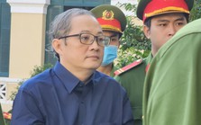 Hình ảnh cựu Giám đốc Bệnh viện TP Thủ Đức hầu toà Hình ảnh cựu Giám đốc Bệnh viện TP Thủ Đức hầu toà