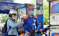 Thủ tướng yêu cầu kiểm tra việc xuất hoá đơn từng lần bán xăng dầu Thủ tướng yêu cầu kiểm tra việc xuất hoá đơn từng lần bán xăng dầu
