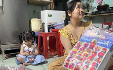 Công nhân thấp thỏm lo mất việc Công nhân thấp thỏm lo mất việc