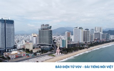 Khánh Hòa vươn lên mạnh giàu từ biển Khánh Hòa vươn lên mạnh giàu từ biển