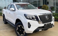 Nissan Navara giảm sâu chưa từng thấy: Giá thấp nhất chỉ còn 634 triệu đồng, gồng mình đấu Ford Ranger