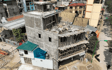 Cận cảnh căn nhà có một cạnh chỉ khoảng gang tay trên tuyến đường 500 tỉ Cận cảnh căn nhà có một cạnh chỉ khoảng gang tay trên tuyến đường 500 tỉ