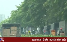 Hà Nội: Đại lộ nghìn tỷ biến thành nơi buôn bán, kinh doanh Hà Nội: Đại lộ nghìn tỷ biến thành nơi buôn bán, kinh doanh
