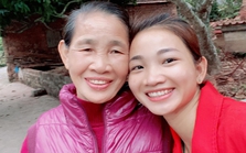 "Siêu nhân" Nguyễn Thị Oanh nỗ lực kiếm tiền để bố mẹ được an hưởng tuổi già sau những năm vất vả