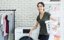 Mẹo giặt đồ giúp làm khô quần áo nhanh hơn và tiết kiệm chi phí điện nước