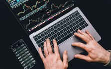 Đầu tư chứng khoán có cần kiến thức lập trình? Đầu tư chứng khoán có cần kiến thức lập trình?