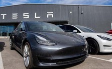 Elon Musk 'tri ân' sau chuyến thăm Trung Quốc: giảm 1000 USD nếu giới thiệu thành công người thân, bạn bè mua xe Tesla