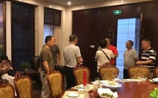Hẹn hò dẫn theo 23 người nhà đi để ăn chùa, cô gái gặp quả đắng Hẹn hò dẫn theo 23 người nhà đi để ăn chùa, cô gái gặp quả đắng