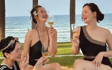Phanh Lee cùng hội bạn thân khoe dáng khi du lịch Phanh Lee cùng hội bạn thân khoe dáng khi du lịch