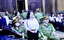 Bà Nguyễn Phương Hằng bị đề nghị mức án 3-4 năm tù Bà Nguyễn Phương Hằng bị đề nghị mức án 3-4 năm tù