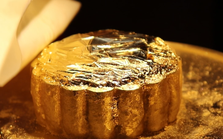 Bánh trung thu dát vàng giá vài triệu đồng