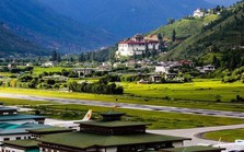 Sân bay nổi tiếng "nguy hiểm nhất thế giới" nằm ở nơi hạnh phúc nhất thế giới