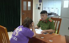 Người phụ nữ nhắn tin tống tiền chồng 10 tỷ đồng để 'thử thách tình cảm' Người phụ nữ nhắn tin tống tiền chồng 10 tỷ đồng để 'thử thách tình cảm'