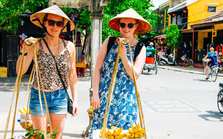 Gần 2 triệu khách quốc tế đến Việt Nam trong tháng Tết