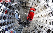 Volkswagen không khốn đốn như nhiều người nghĩ: Hơn 10.000 lao động vẫn sống tốt, mỗi phút lại cho ra đời 1 chiếc xe