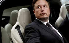Elon Musk đến Trung Quốc sau khi hoãn đi Ấn Độ