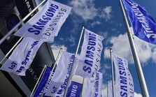 Samsung trước khi “hứa” đầu tư thêm 1 tỷ USD mỗi năm vào Việt Nam: Đã rót hàng nghìn tỷ vào loạt Bluechips trên sàn chứng khoán, thắng lớn với một cổ phiếu công nghệ nóng “bỏng tay”