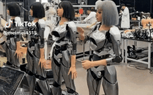 Rợn người với clip bên trong nhà máy sản xuất robot hình người tại Trung Quốc và sự thật phía sau