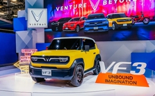 Cổ phiếu Vingroup tăng “bốc đầu” sau khi VinFast nhận đặt cọc mẫu xe điện mini VF 3